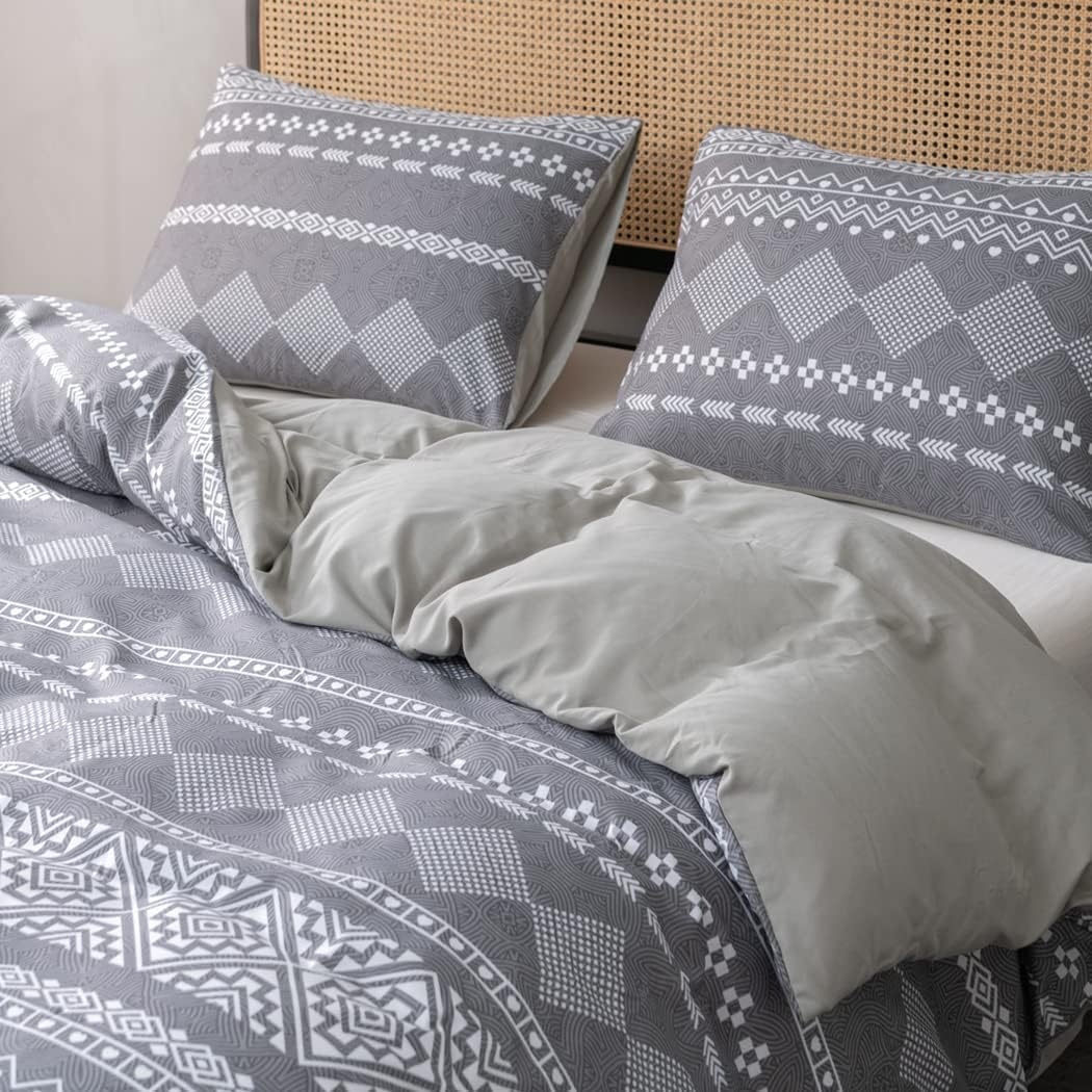 image:imageLekesky King Size Duvet Cover Set Hazy Blue Duvet Cover UltraSoft Microfiber 3 Pieces Comforter Cover with Zipper and Corner Ties Includes 2 Pillowcases 20x36Blight Grey