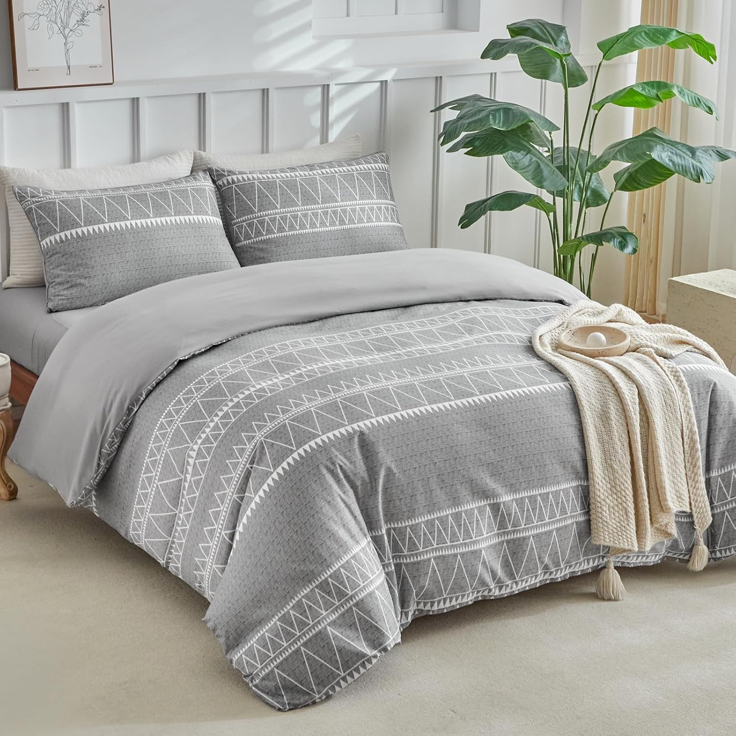image:imageLekesky King Size Duvet Cover Set Hazy Blue Duvet Cover UltraSoft Microfiber 3 Pieces Comforter Cover with Zipper and Corner Ties Includes 2 Pillowcases 20x36Agrey