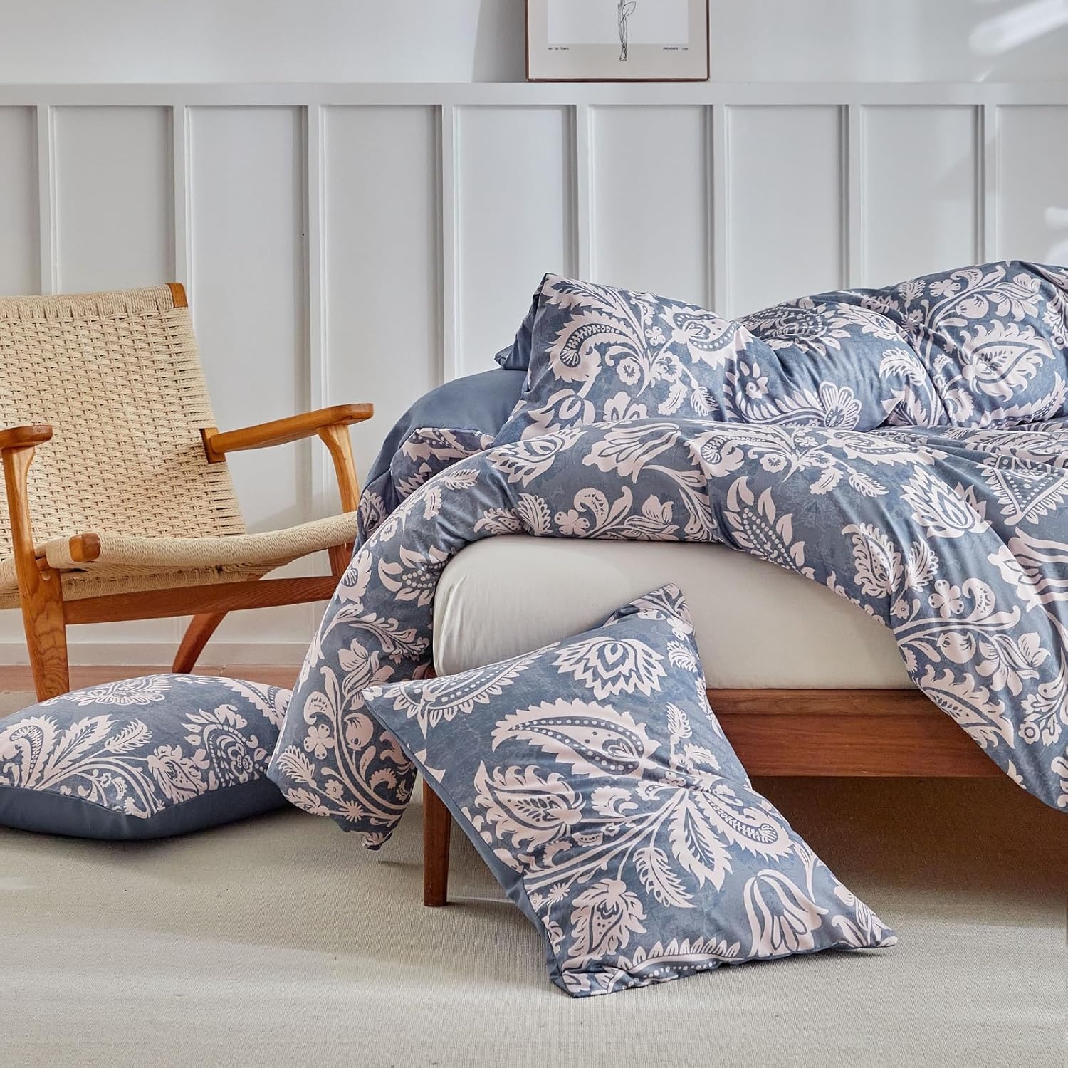 image:imageLekesky King Size Duvet Cover Set Hazy Blue Duvet Cover UltraSoft Microfiber 3 Pieces Comforter Cover with Zipper and Corner Ties Includes 2 Pillowcases 20x36Cpaisley Blueno Comforter