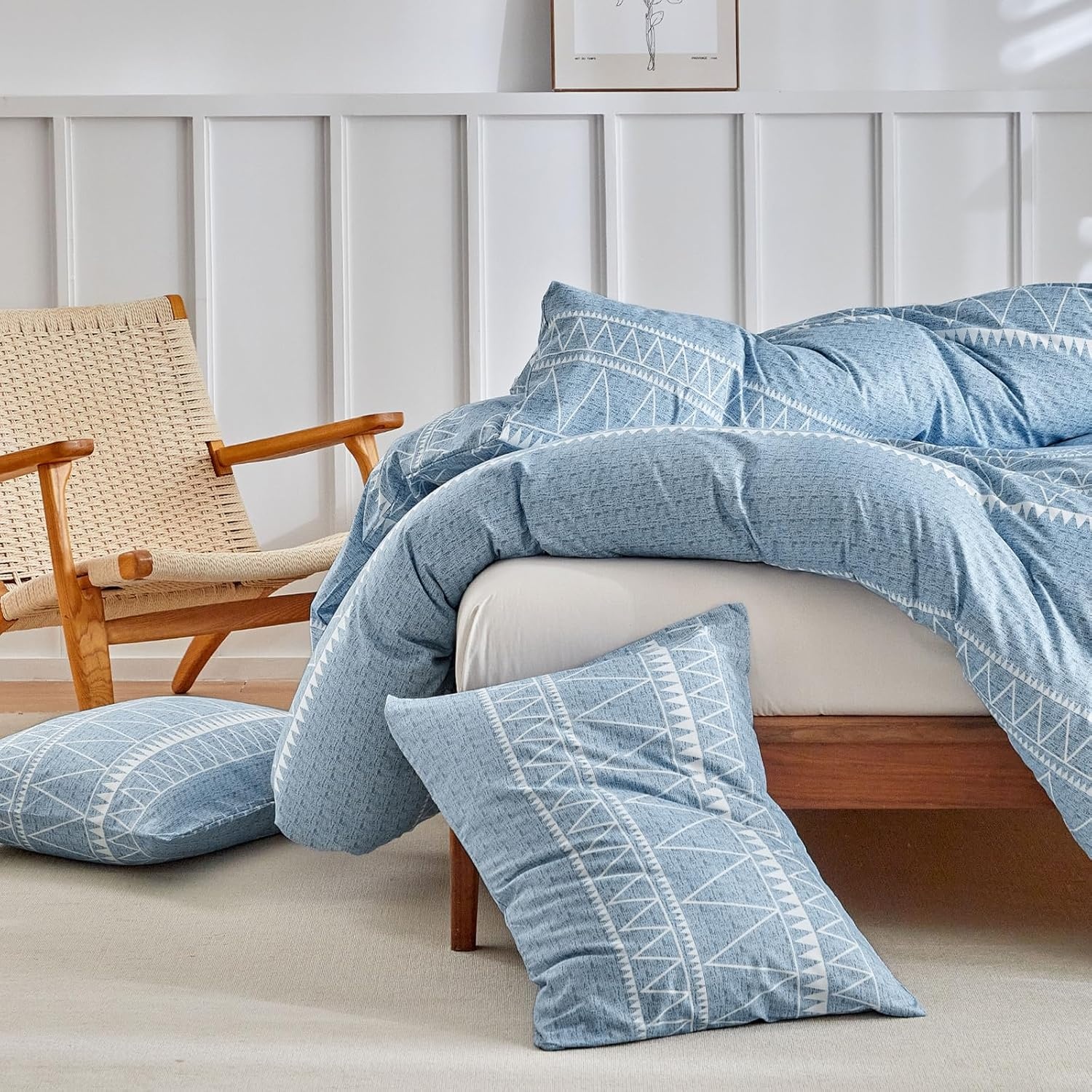 image:imageLekesky King Size Duvet Cover Set Hazy Blue Duvet Cover UltraSoft Microfiber 3 Pieces Comforter Cover with Zipper and Corner Ties Includes 2 Pillowcases 20x36Alight Blue