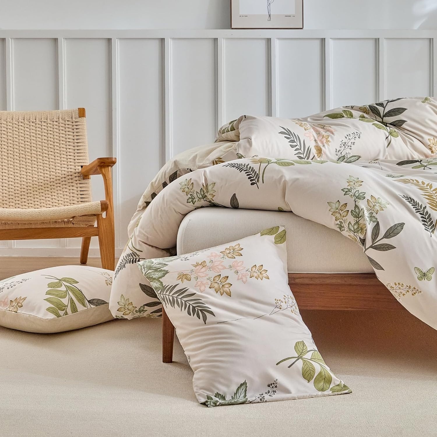 image:imageLekesky Duvet Cover Queen Size Reversible Botanical Floral Duvet Cover Set with Zipper Closure 3 Pieces Soft Microfiber Green Bedding Set 1Duvet Cover 90x90 2 Pillowcases 20x26C Whitegreen Leaf No Comforter