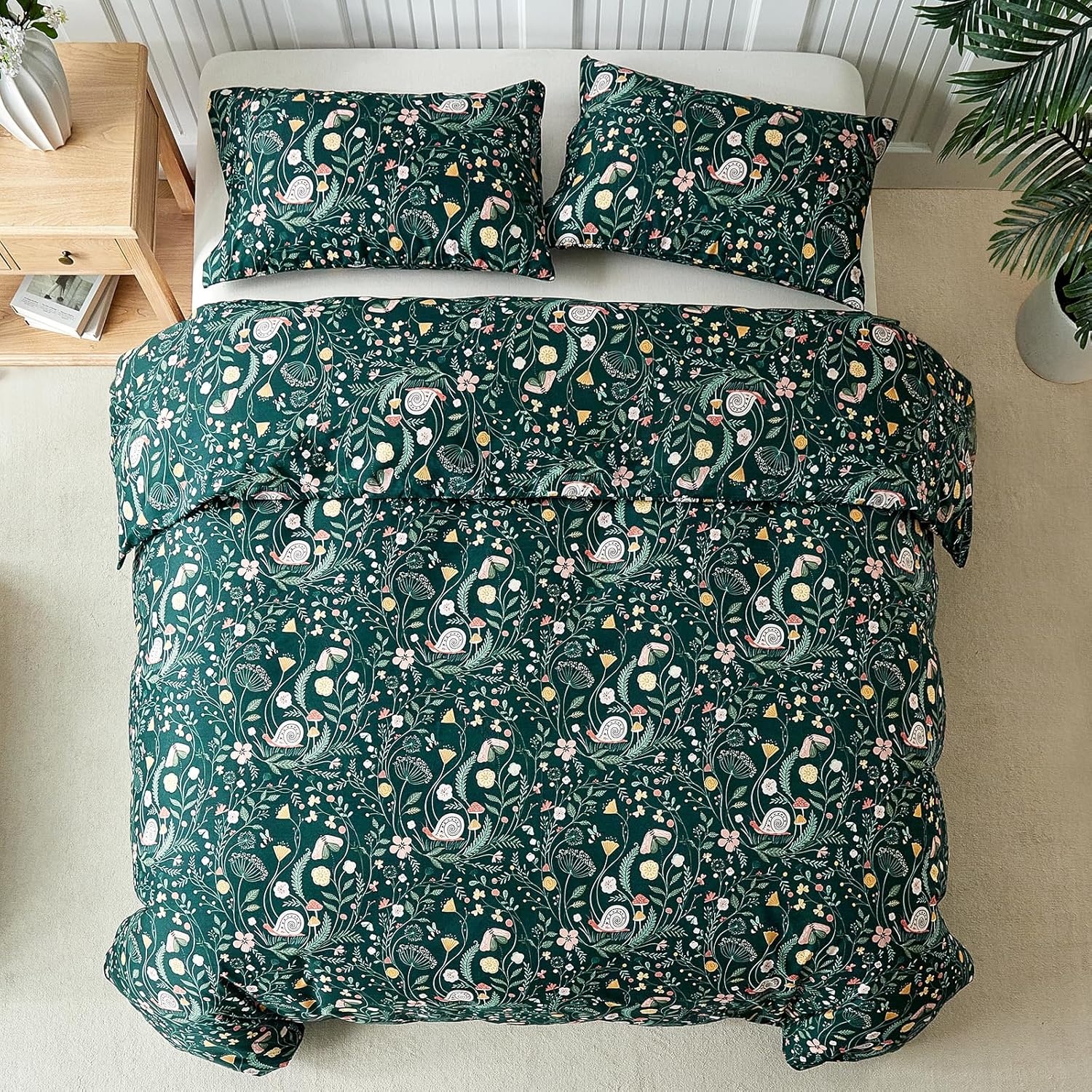 image:imageLekesky Duvet Cover Queen Size Reversible Botanical Floral Duvet Cover Set with Zipper Closure 3 Pieces Soft Microfiber Green Bedding Set 1Duvet Cover 90x90 2 Pillowcases 20x26C Greeninsect World