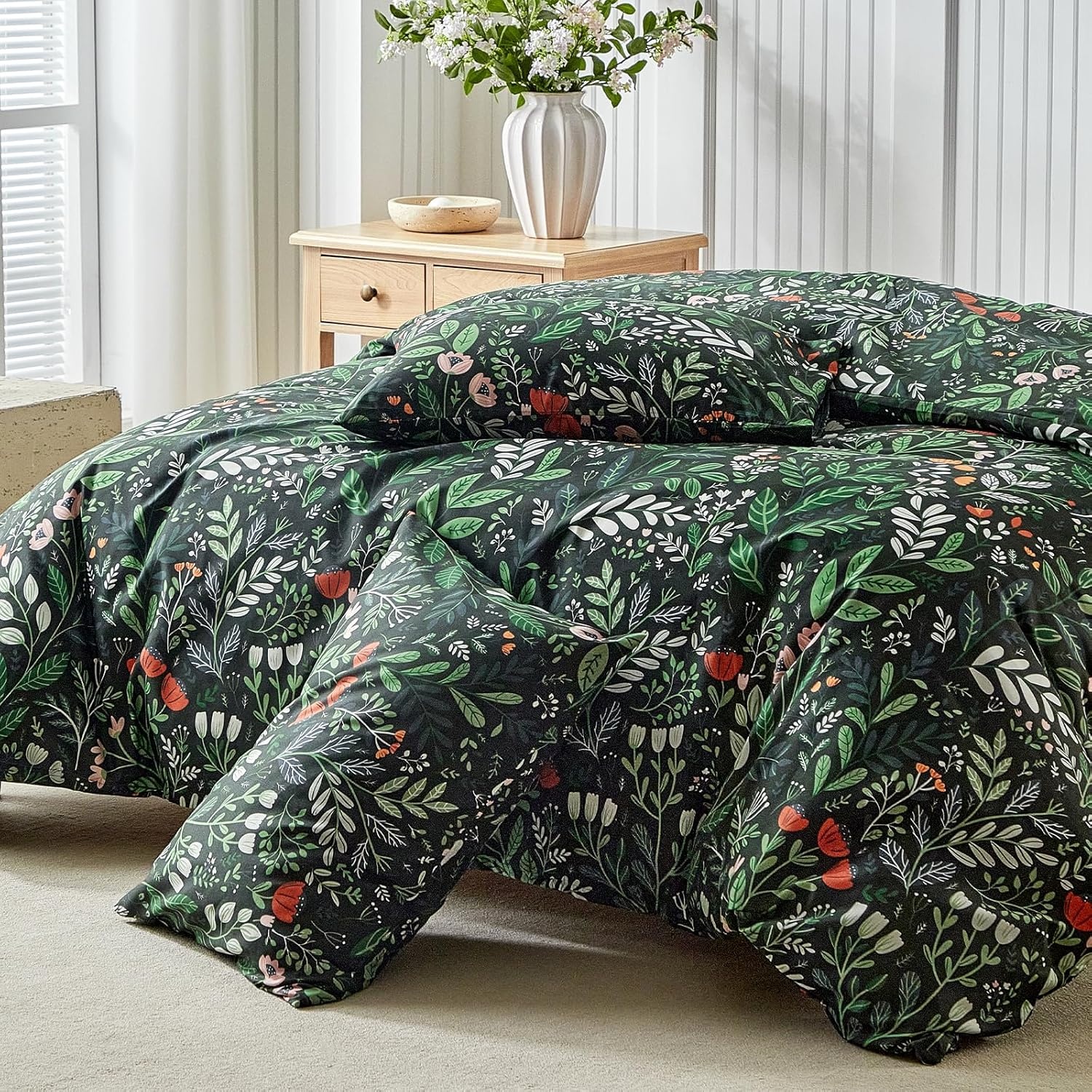 image:imageLekesky Duvet Cover Queen Size Reversible Botanical Floral Duvet Cover Set with Zipper Closure 3 Pieces Soft Microfiber Green Bedding Set 1Duvet Cover 90x90 2 Pillowcases 20x26C Greenromantic Garden