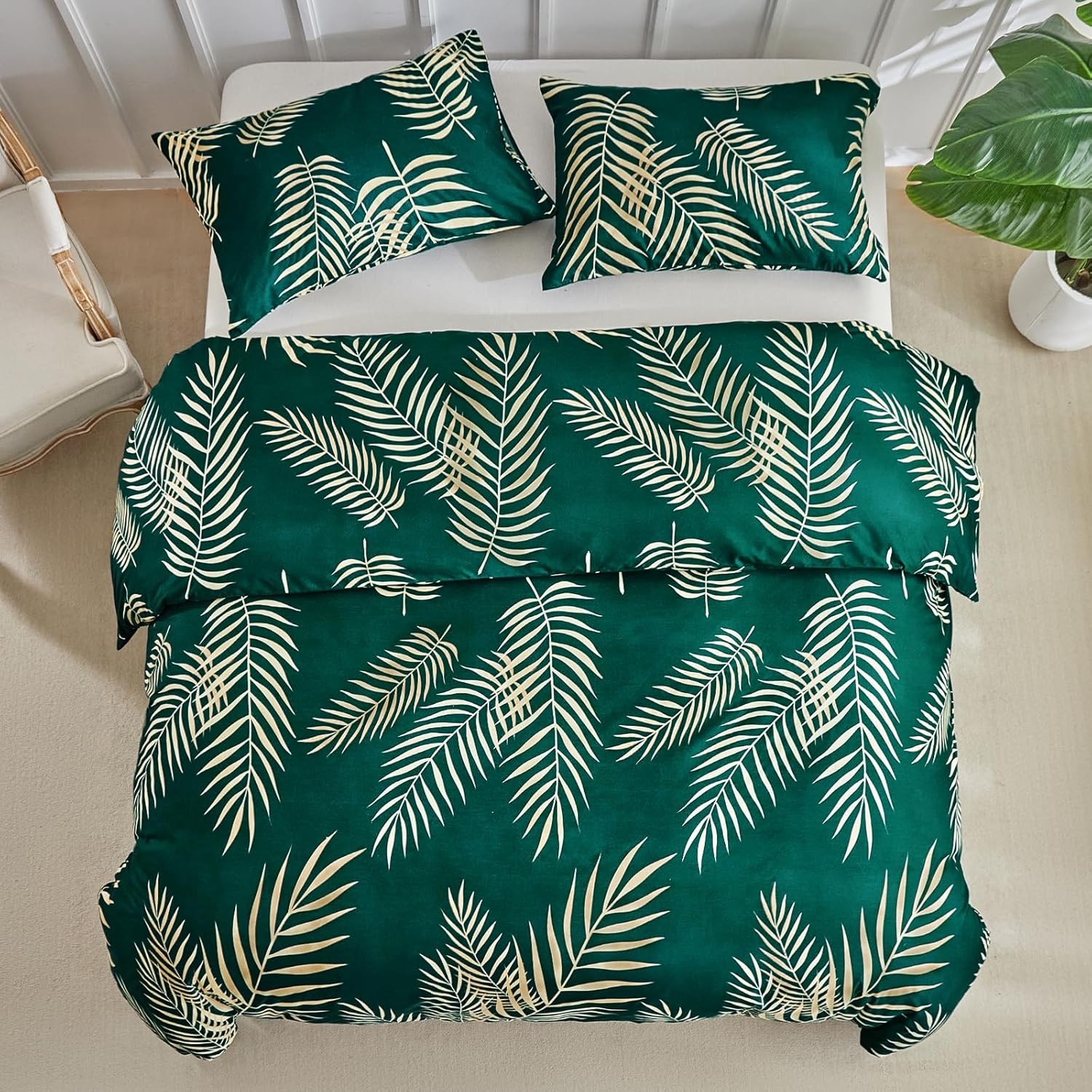 image:imageLekesky Duvet Cover Queen Size Reversible Botanical Floral Duvet Cover Set with Zipper Closure 3 Pieces Soft Microfiber Green Bedding Set 1Duvet Cover 90x90 2 Pillowcases 20x26C Greengold Leaf No Comforter