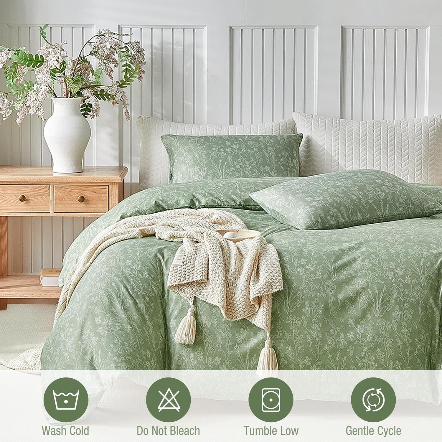 image:imageLekesky Duvet Cover Queen Size Reversible Botanical Floral Duvet Cover Set with Zipper Closure 3 Pieces Soft Microfiber Green Bedding Set 1Duvet Cover 90x90 2 Pillowcases 20x26C Light Greenno Comforter